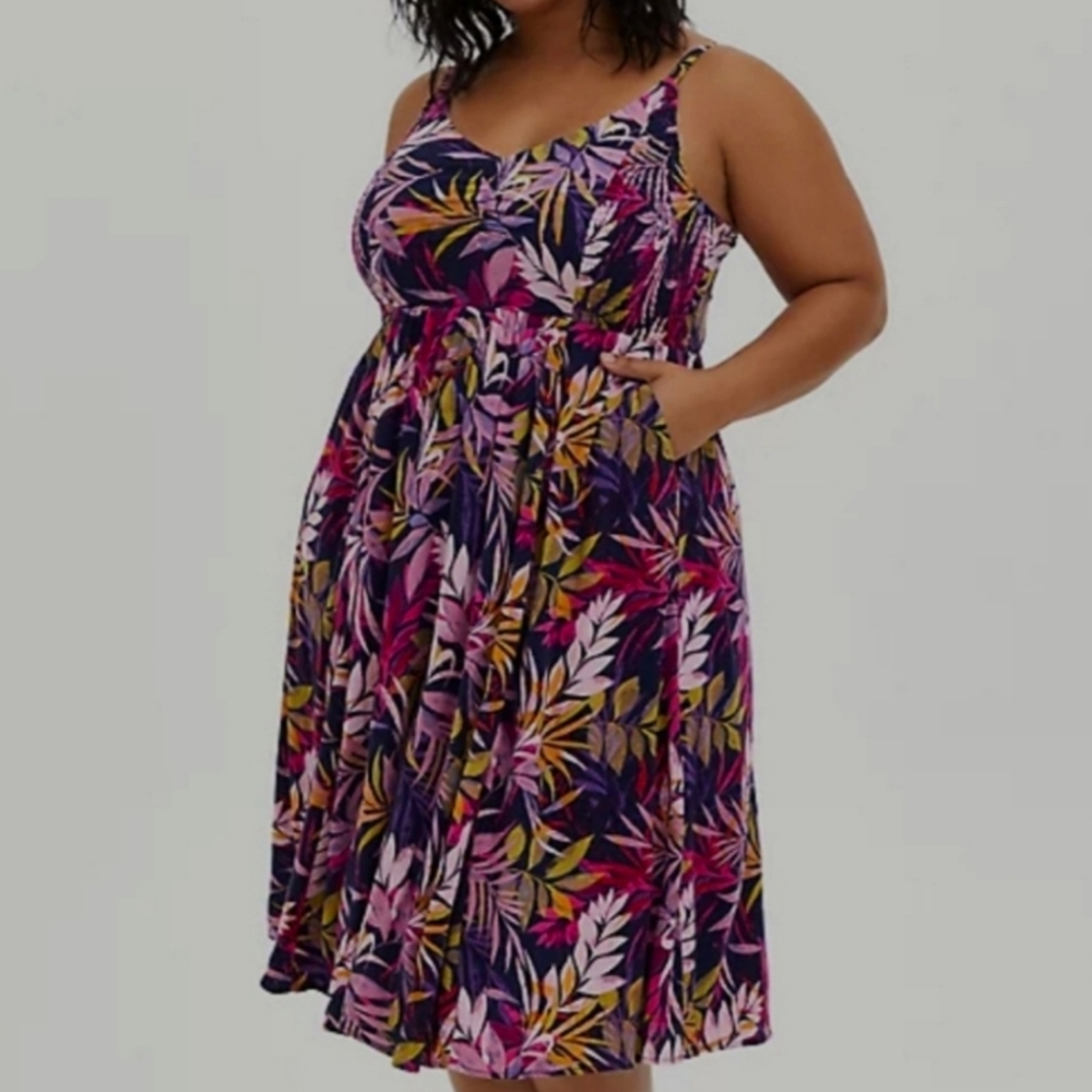 🌴 Navy and purple/pink tropical leaf dress